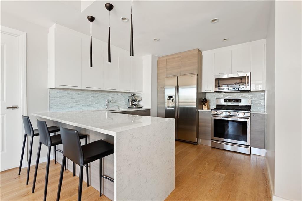 3041 Ocean Avenue PH4 Image 1