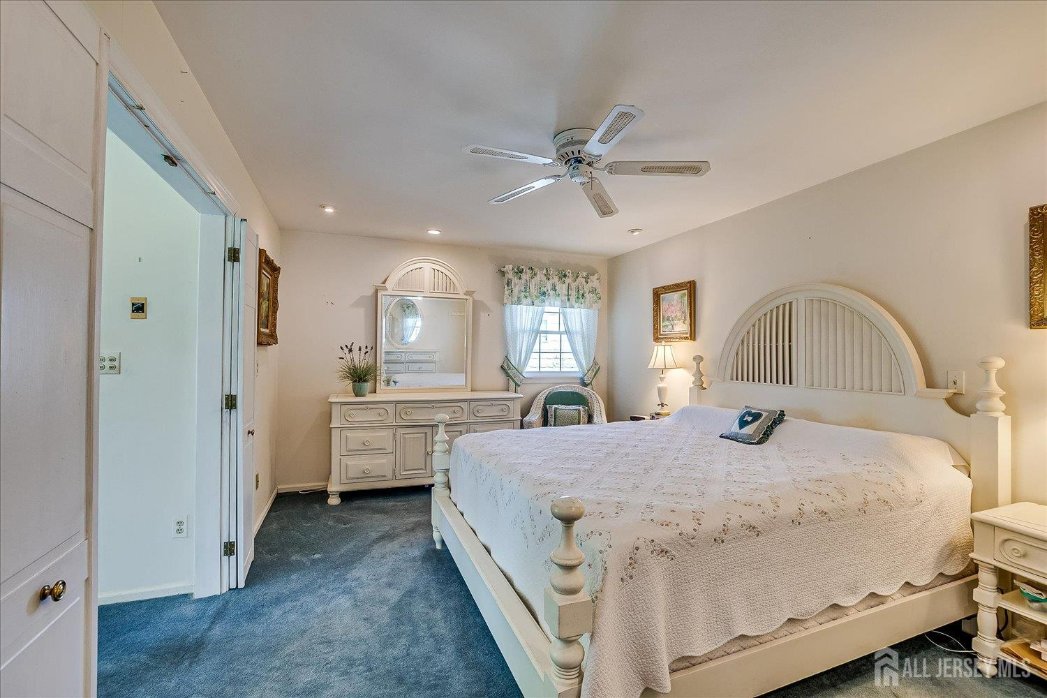 64 Annette Drive, Edison, NJ, 08820 image 42