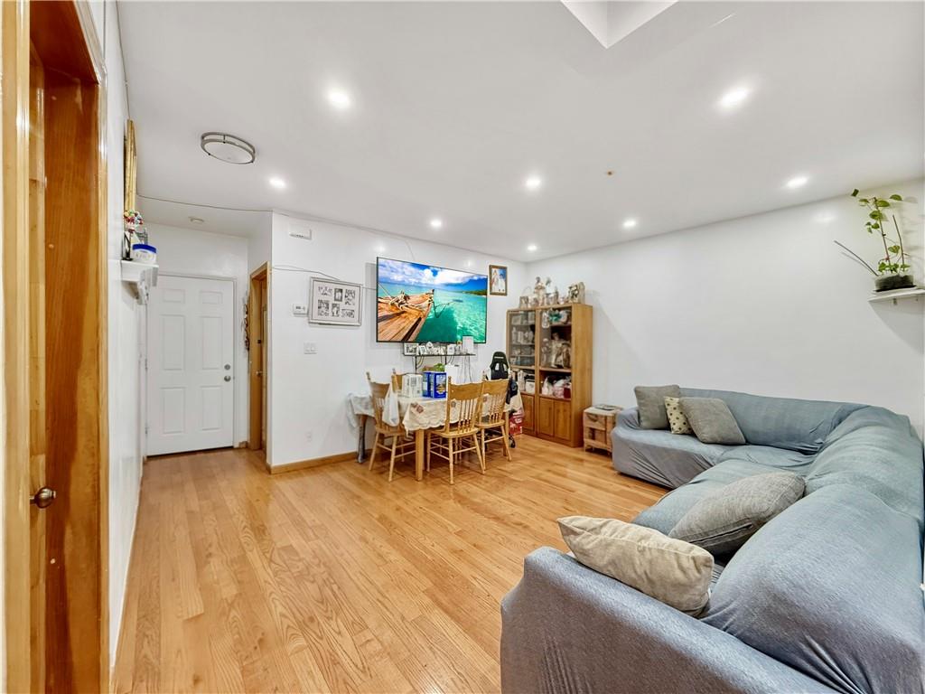 2532 East 26th Street, Brooklyn, New York, 11235 image 12