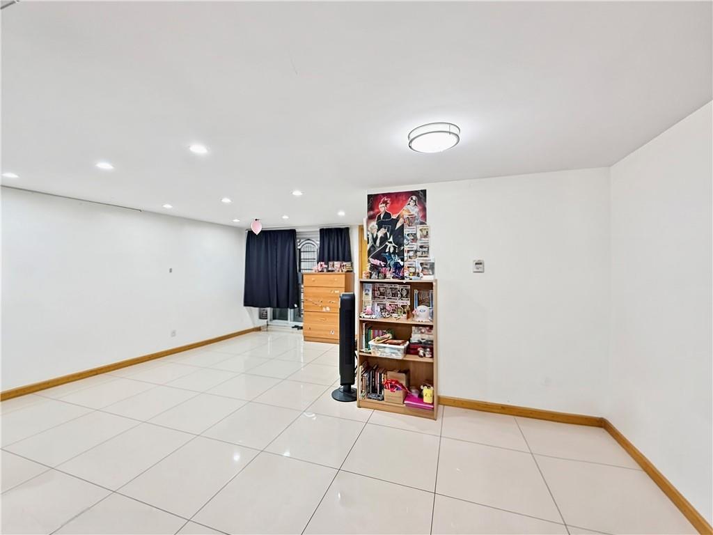 2532 East 26th Street, Brooklyn, New York, 11235 image 20