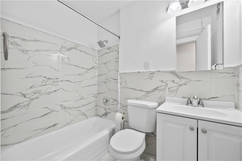 2426 Bragg Street, Brooklyn, New York, 11235 image 22
