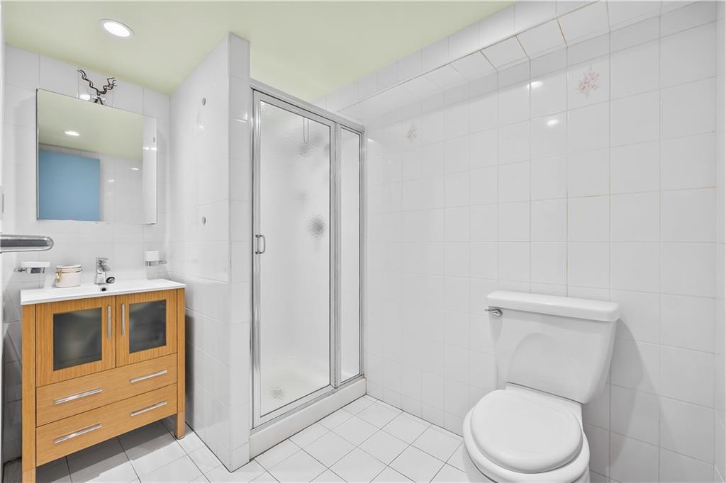 2426 Bragg Street, Brooklyn, New York, 11235 image 28