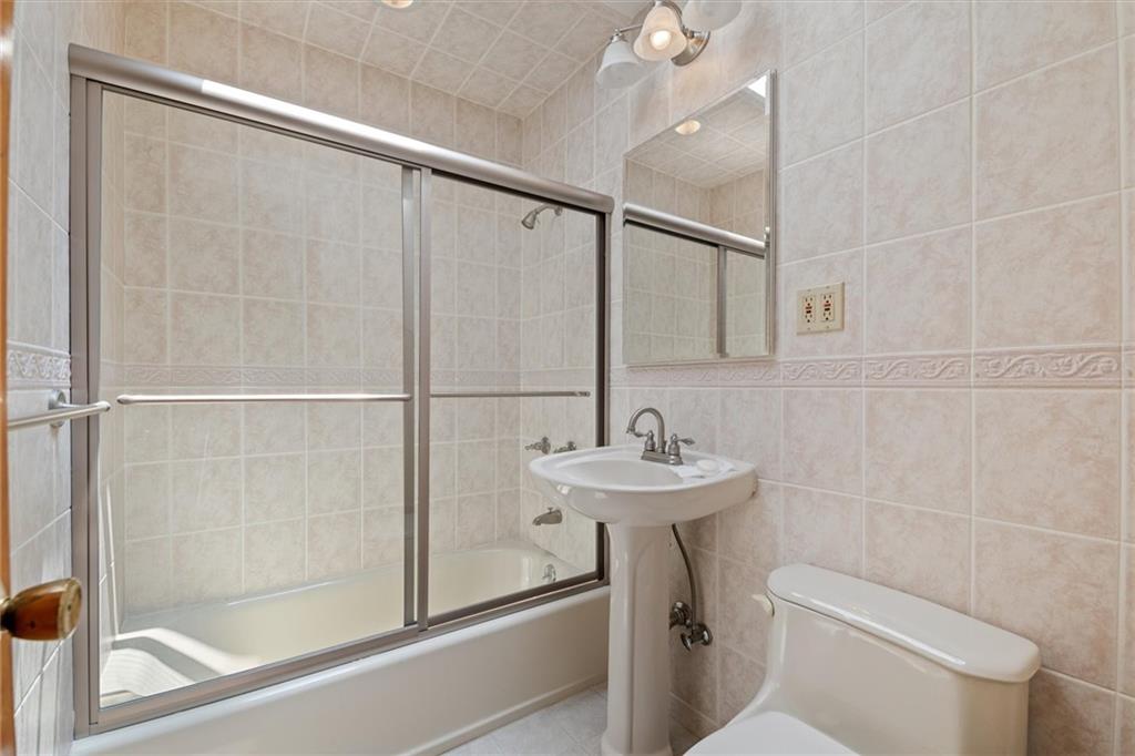 2067 East 28th Street, Brooklyn, New York, 11229 image 22