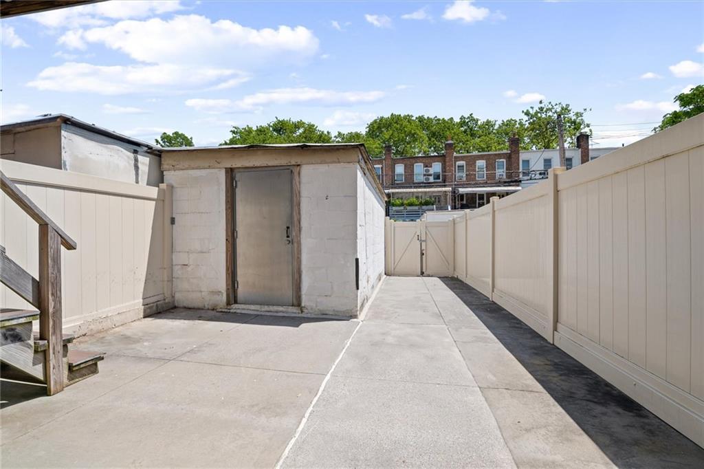 2067 East 28th Street, Brooklyn, New York, 11229 image 27