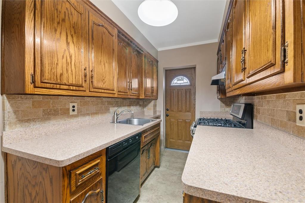 2067 East 28th Street, Brooklyn, New York, 11229 image 8