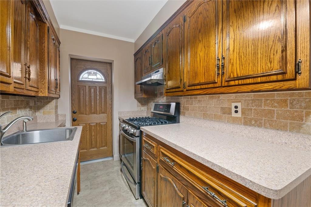 2067 East 28th Street, Brooklyn, New York, 11229 image 9