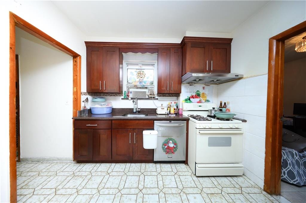 1329 66th Street, Brooklyn, New York, 11219 image 16