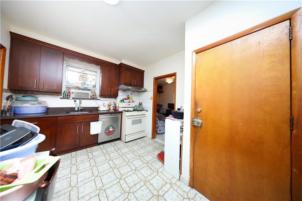 1329 66th Street, Brooklyn, New York, 11219 image 18