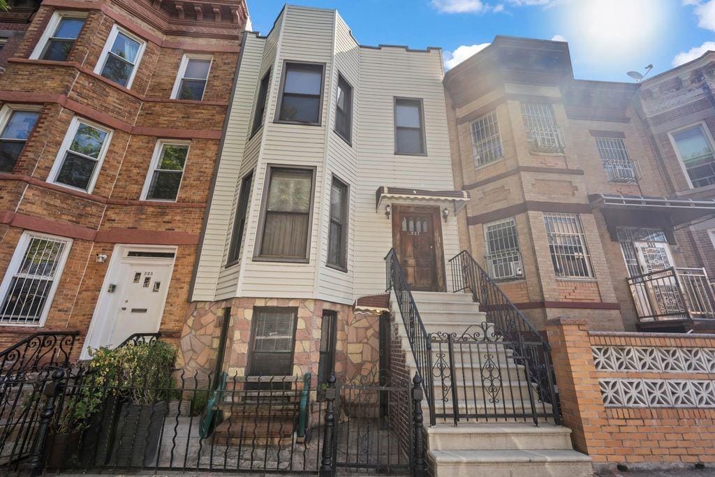 527 57th Street Image 2