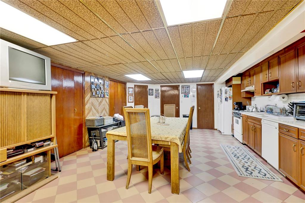 2040 Haring Street, Brooklyn, New York, 11229 image 19