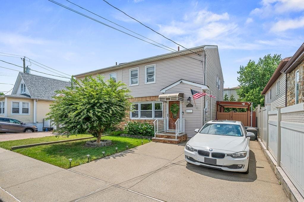 110 Ontario Avenue Image 2