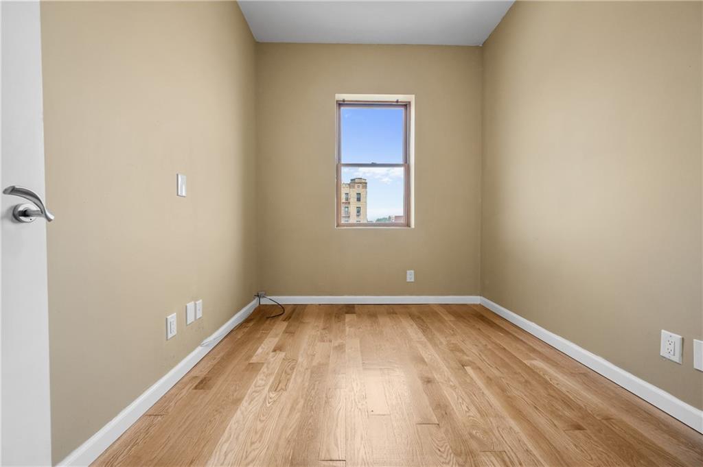 1515 West 4th Street 4L, Brooklyn, New York, 11204 image 8
