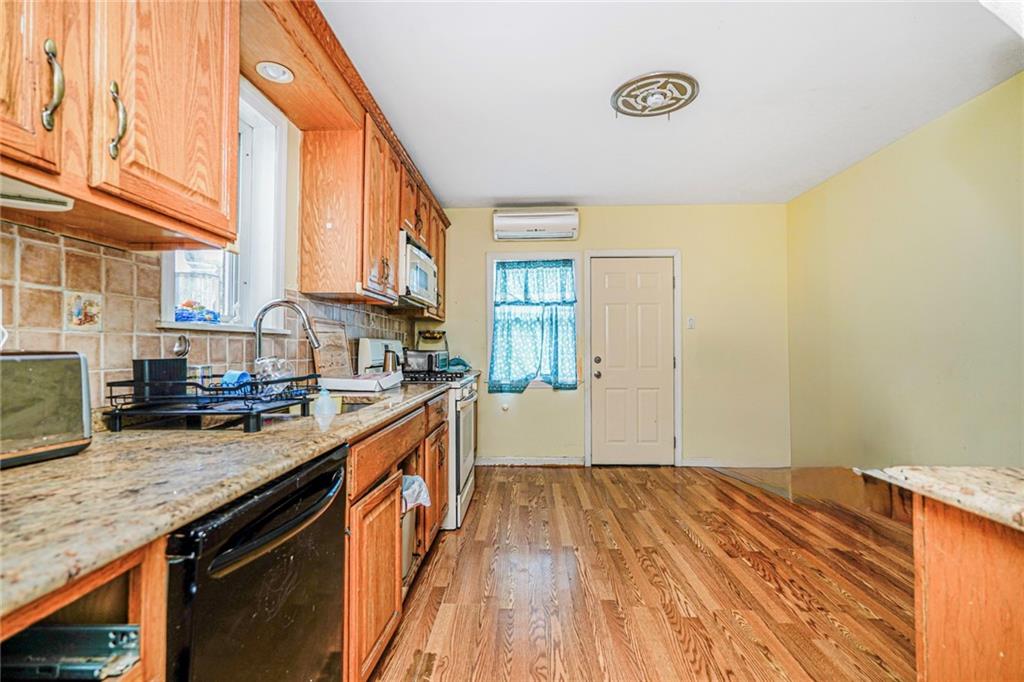 221 Bay 13th Street, Brooklyn, New York, 11214 image 14