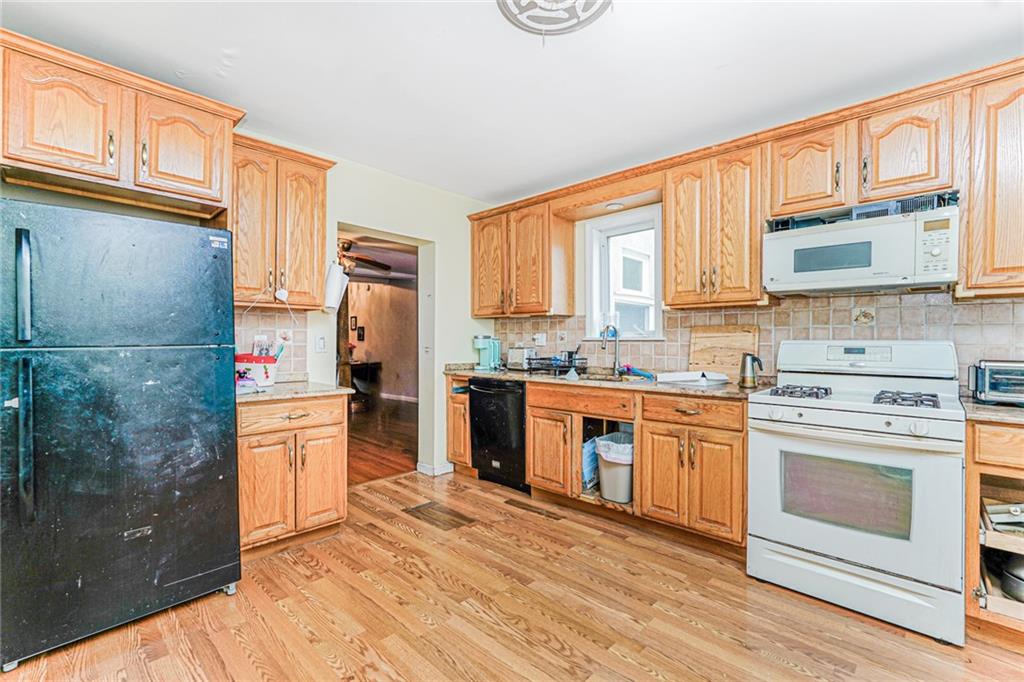 221 Bay 13th Street, Brooklyn, New York, 11214 image 17