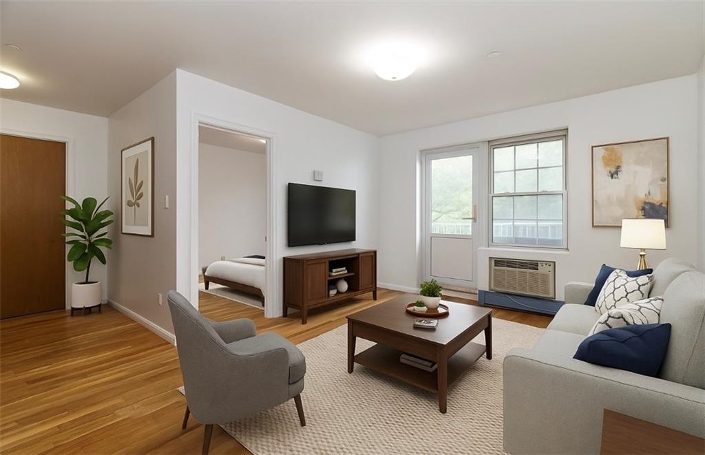 755 40th Street 3A Image 1