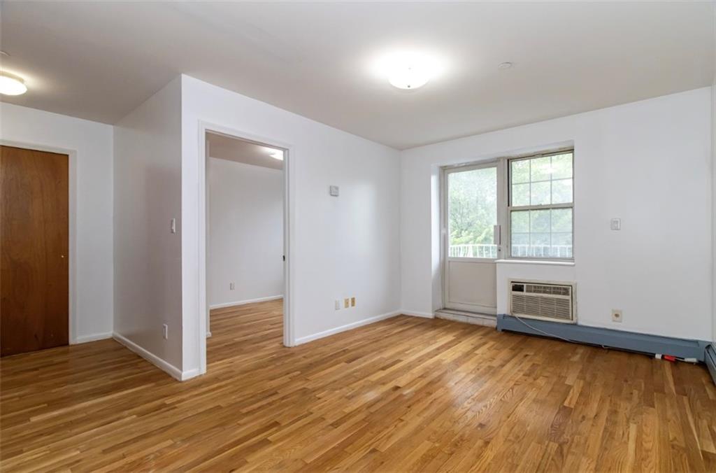 755 40th Street 3A Image 2