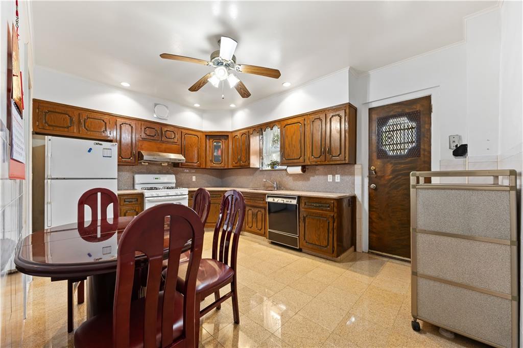 124 88th Street, Brooklyn, New York, 11209 image 10
