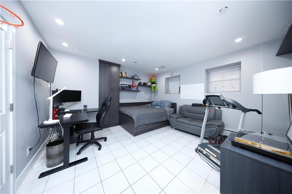 2701 Cropsey Avenue 1C, Brooklyn, New York, 11214 image 14