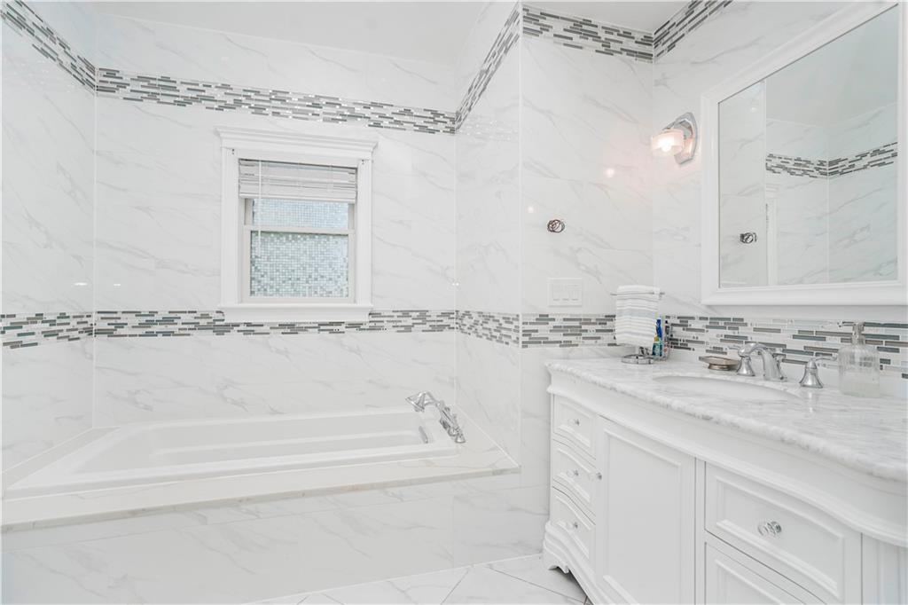 254 Wood Avenue, Staten  Island, New York, 10307 image 30