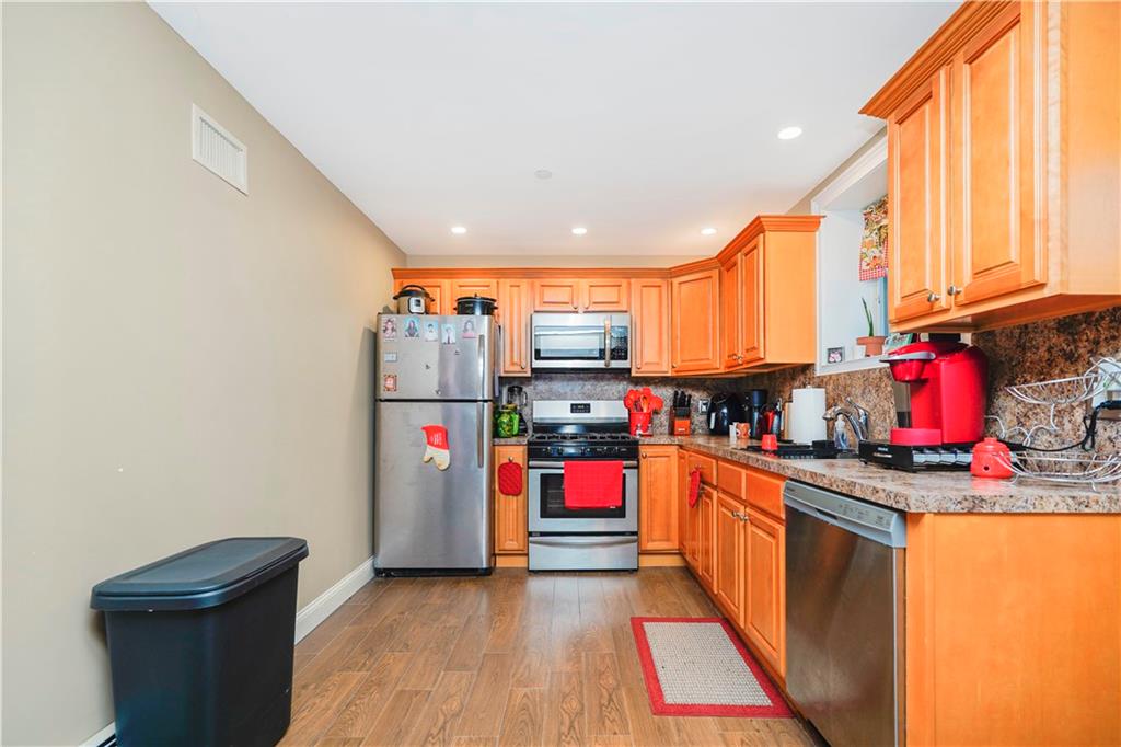 254 Wood Avenue, Staten  Island, New York, 10307 image 31