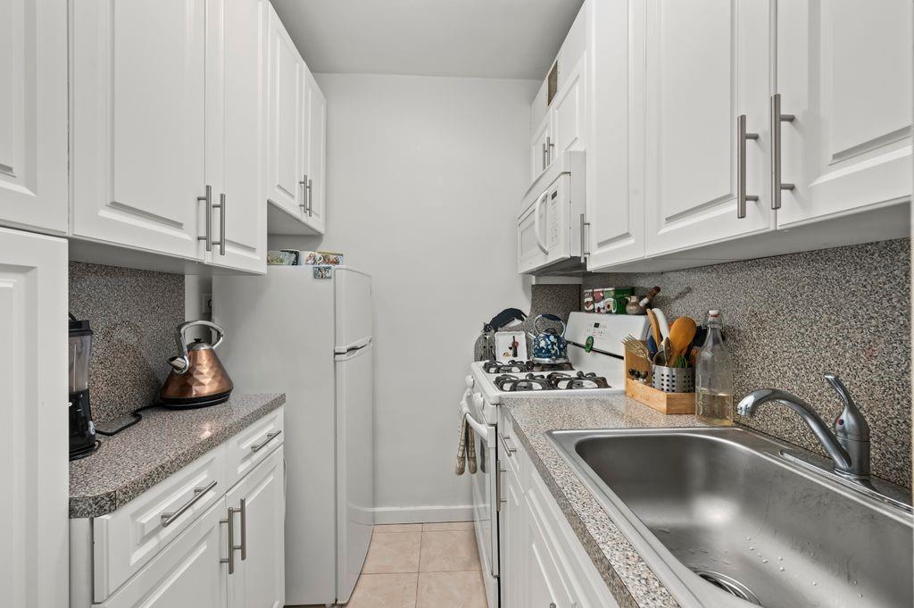 9425 Shore Road 2J, Brooklyn, New York, 11209 image 13