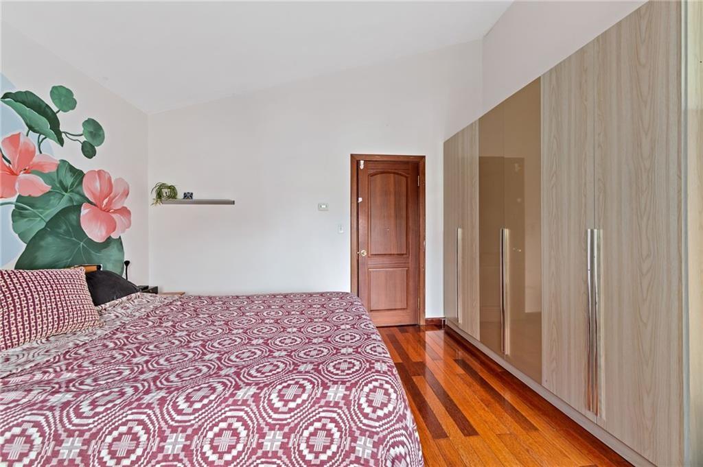 2018 Jerome Avenue 2D, Brooklyn, New York, 11235 image 12