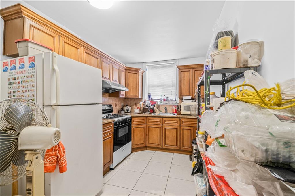 2280 85th Street Image 3