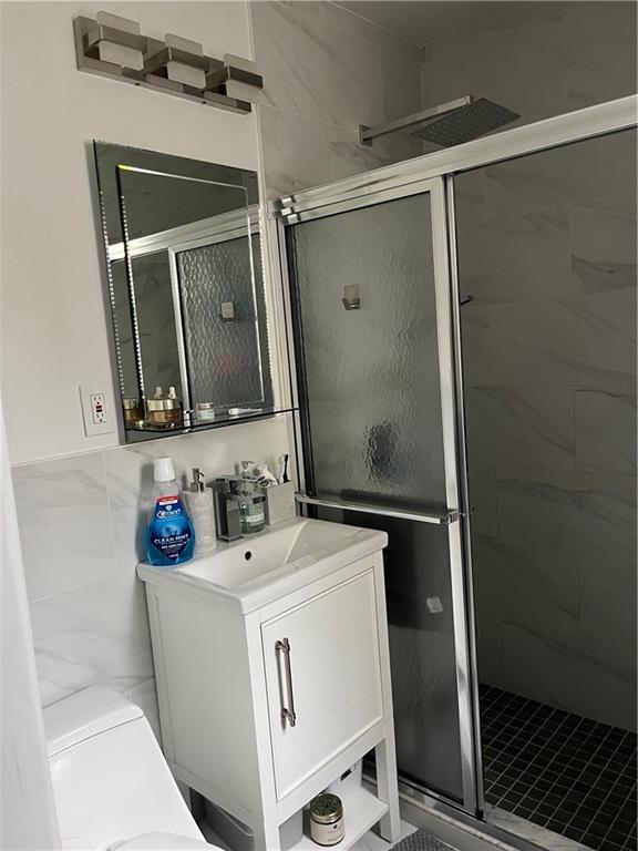 2534 East 26 Street Image 5