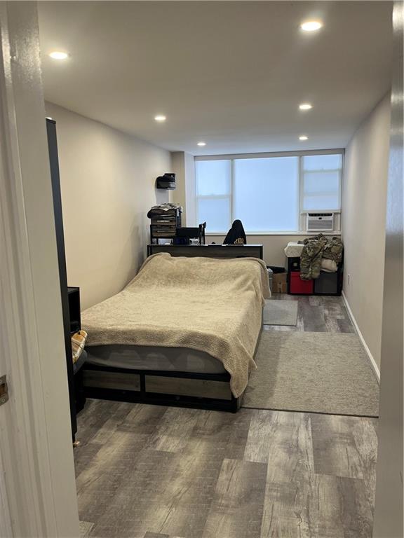 2534 East 26 Street Image 4