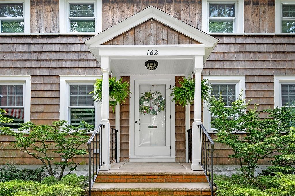 162 Bentley Street, Staten Island, New York, 10307