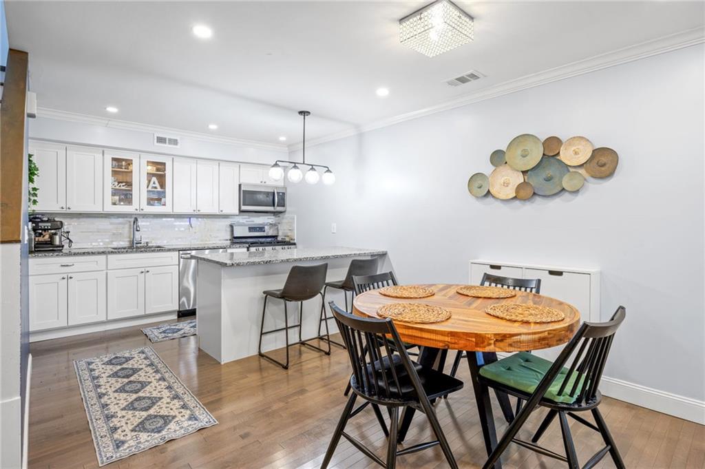 42 Vedder Avenue 1 Image 3