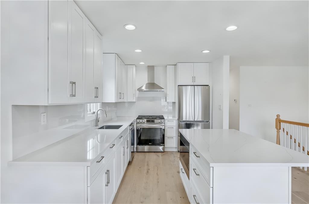 4330 Manhattan Avenue, Brooklyn, New York, 11224 image 12