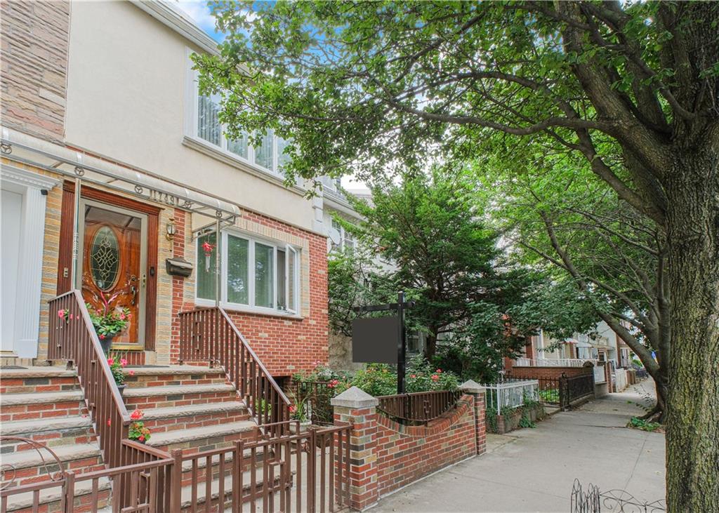 1749 70th Street Image 3