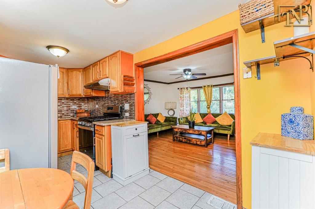 22 Gordon Street, Staten  Island, New York, 10304 image 9