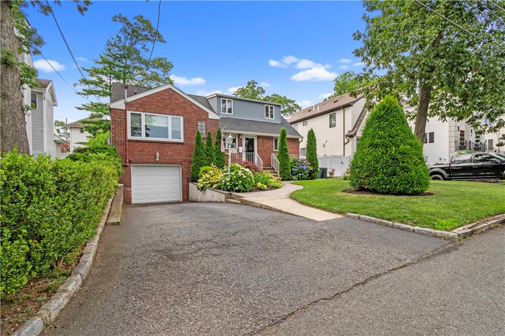 23 Acorn Street, Staten  Island, New York, 10306