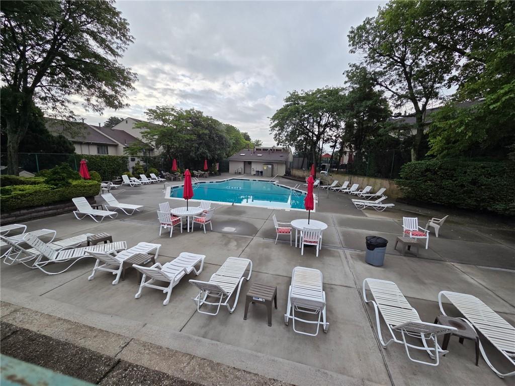 124 North Drive 124, Staten  Island, New York, 10305 image 29