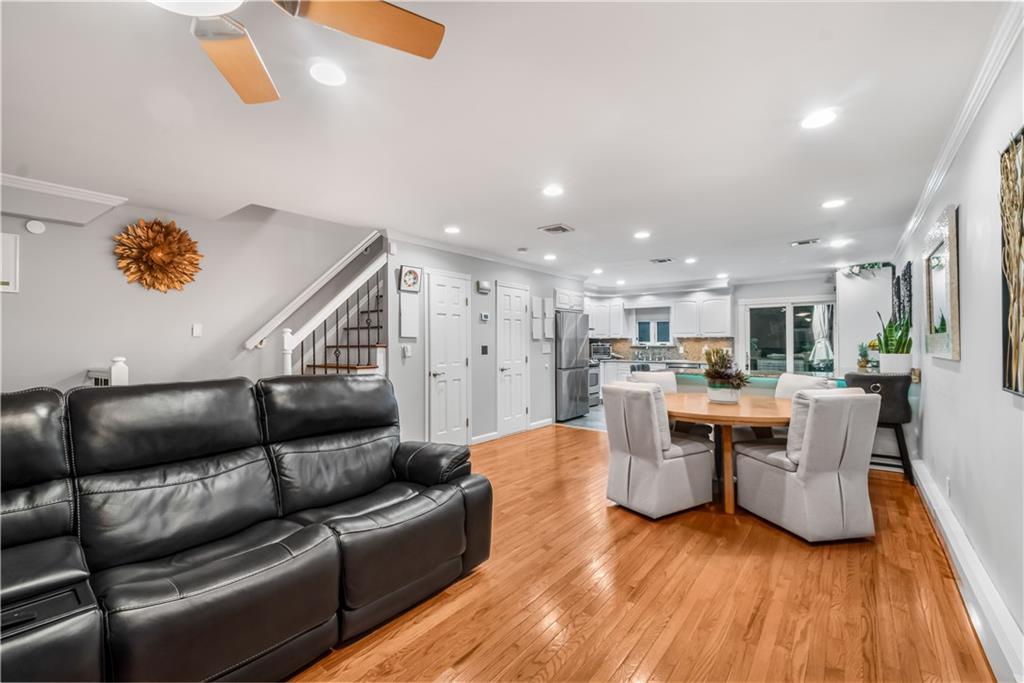 124 North Drive 124, Staten  Island, New York, 10305 image 6