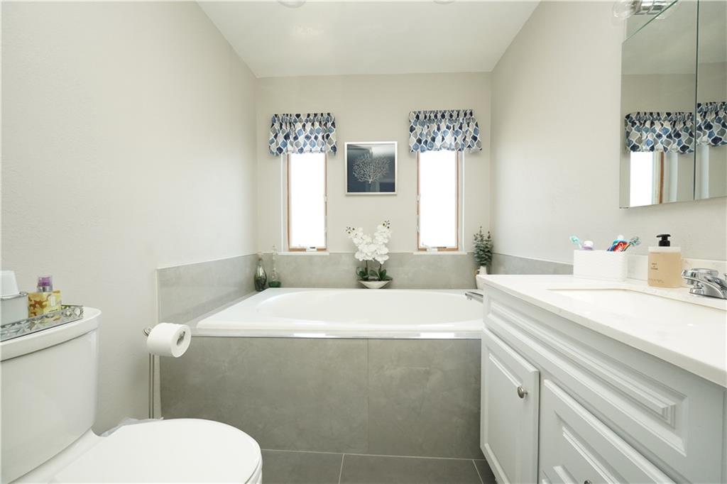 77 Burbank Avenue, Staten  Island, New York, 10306 image 19