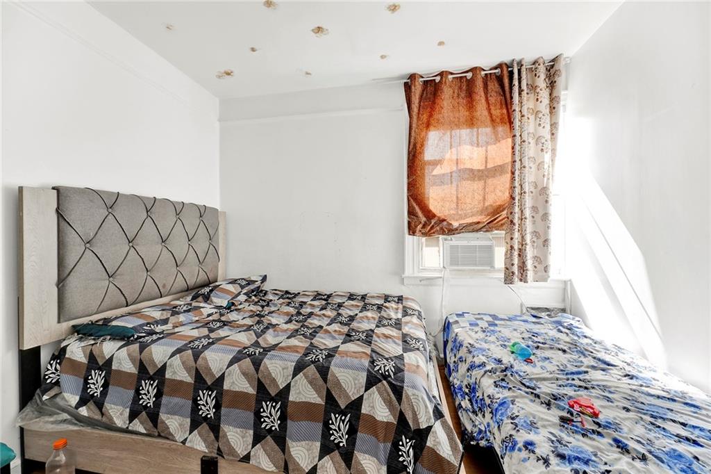 2481 East 15th Street, Brooklyn, New York, 11235 image 18