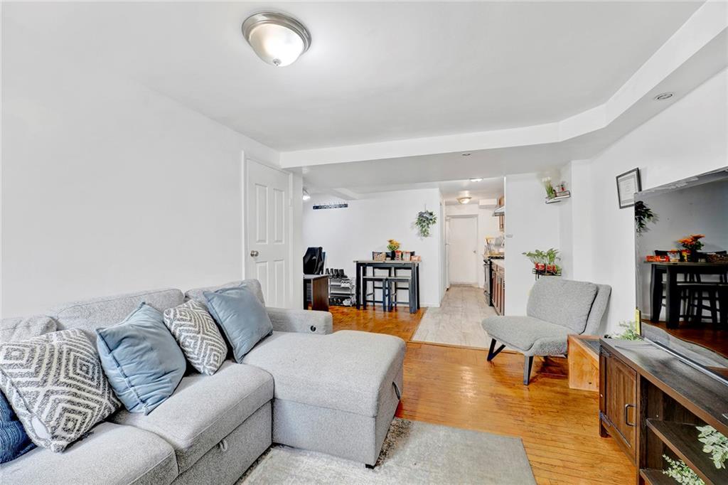 2481 East 15th Street Image 2