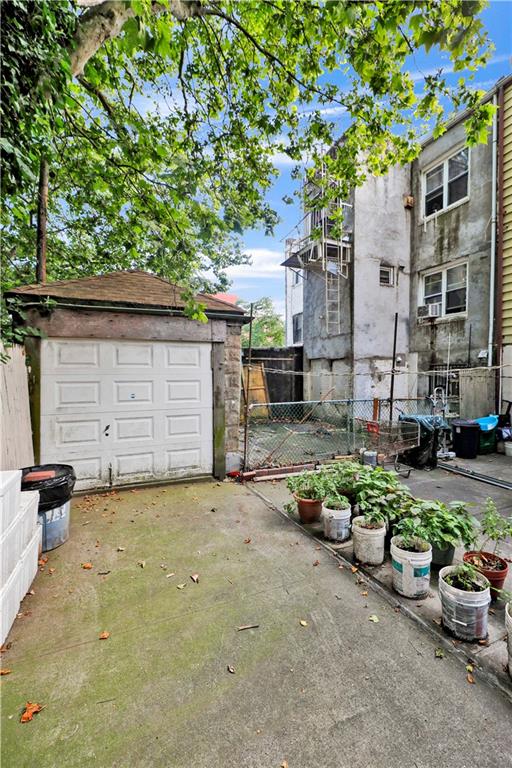 2481 East 15th Street, Brooklyn, New York, 11235 image 22