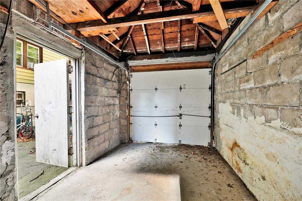 2481 East 15th Street, Brooklyn, New York, 11235 image 24