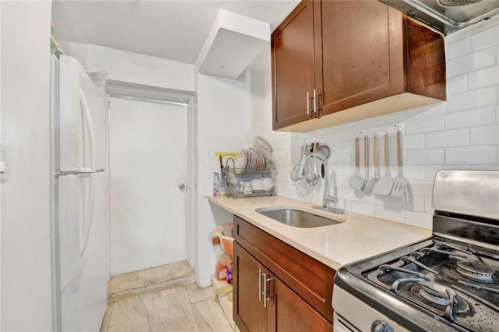 2481 East 15th Street, Brooklyn, New York, 11235 image 8