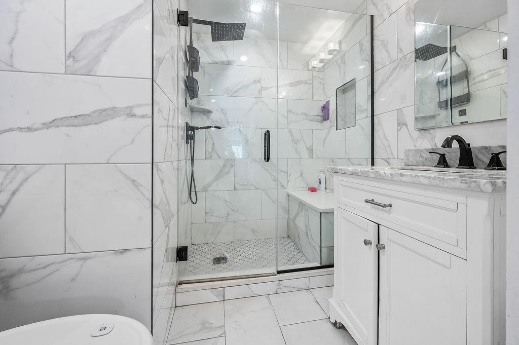 46 Rutherford Place, Brooklyn, New York, 11214 image 17
