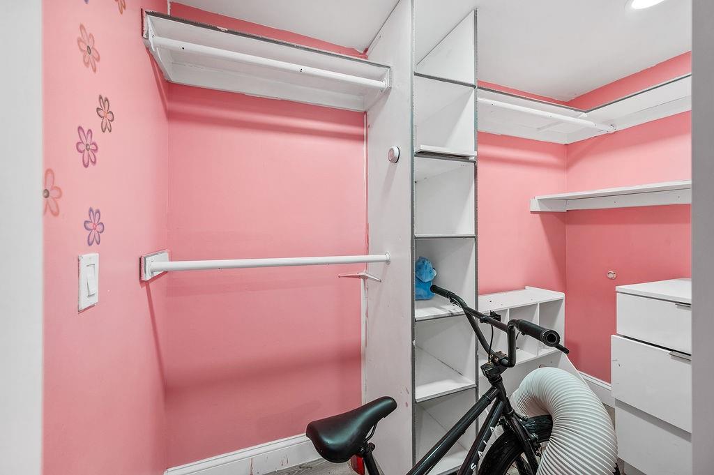 46 Rutherford Place, Brooklyn, New York, 11214 image 13