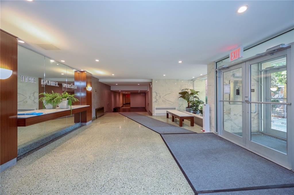 345 Webster Avenue 1O Image 2