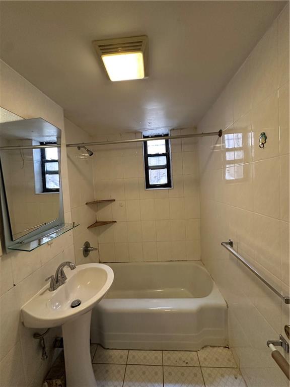 345 Webster Avenue 1O, Brooklyn, New York, 11230 image 8
