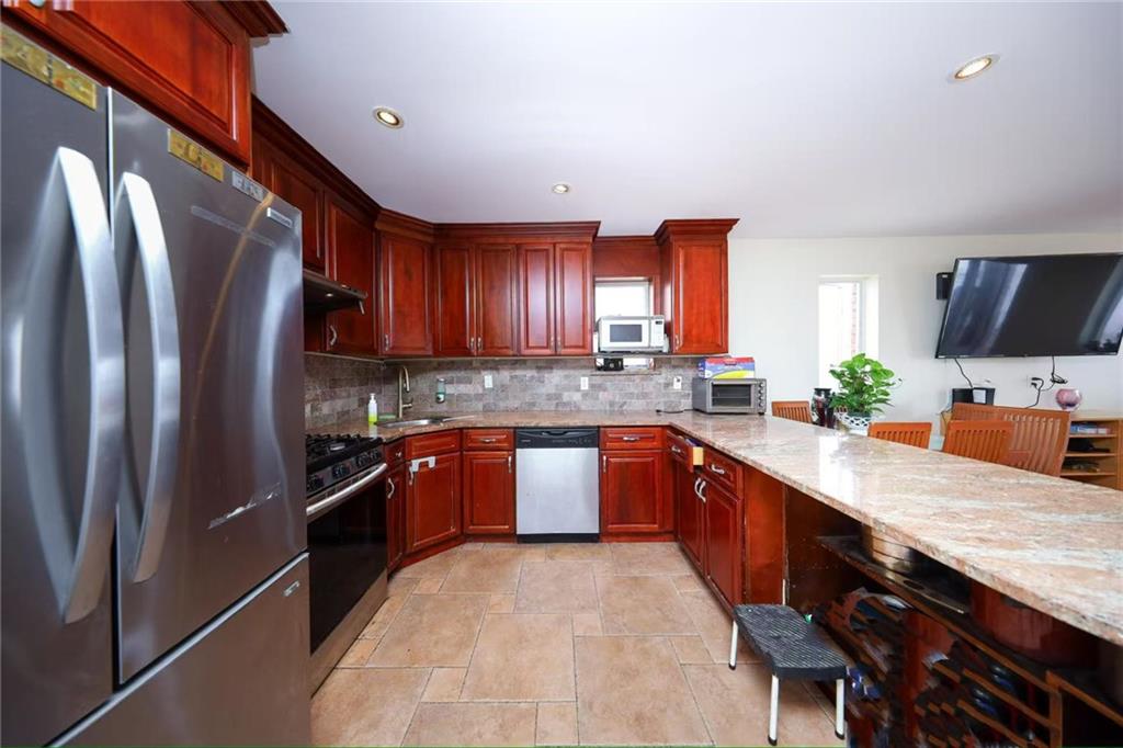 89-18 Beach Channel Drive, Rockaway Beach, New York, 11639 image 16