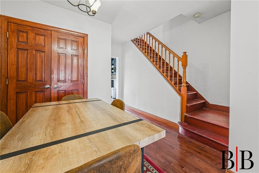 4209 Avenue S Image 5