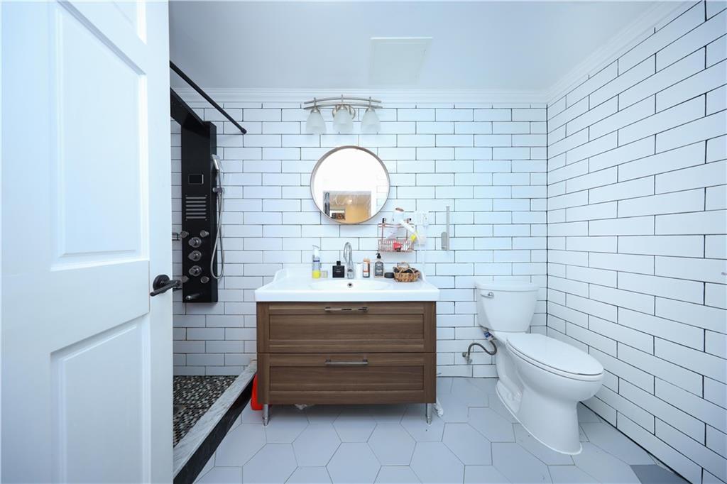 2154 East 23rd Street, Brooklyn, New York, 11229 image 19